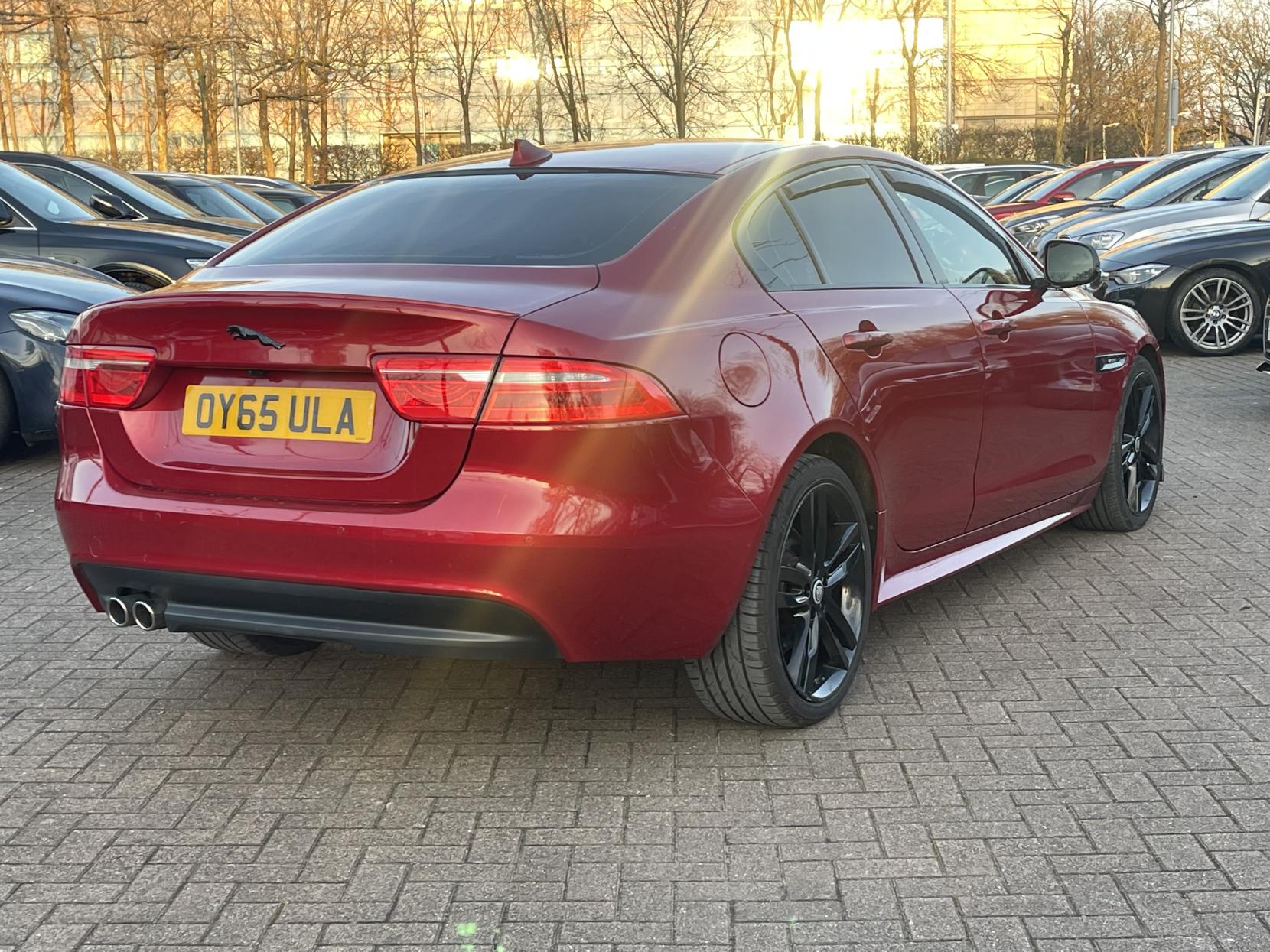 Jaguar XE 2.0d R-Sport Saloon 4dr Diesel Auto Euro 6 (s/s) (180 ps)