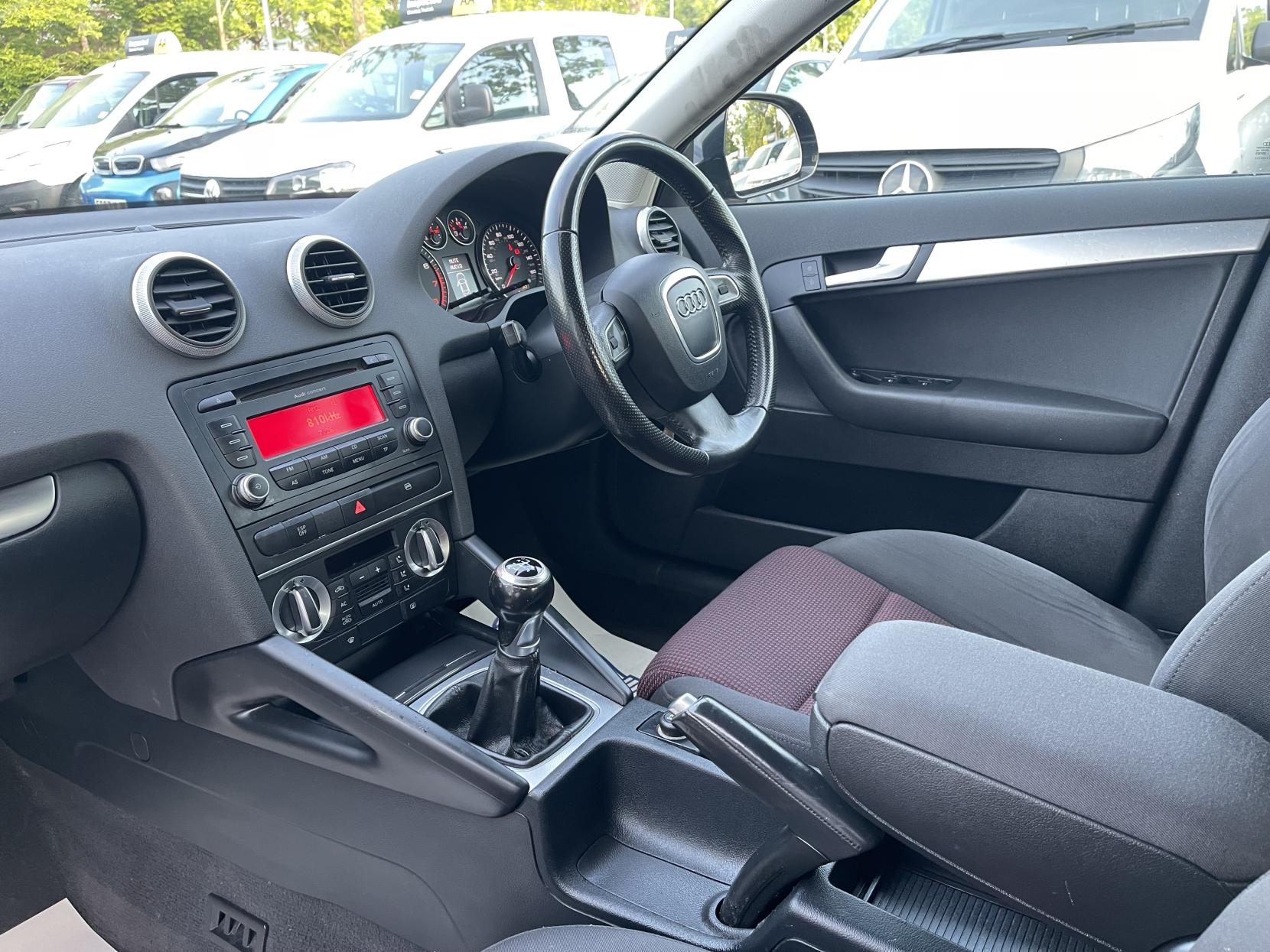 Audi A3 1.6 Sport Sportback 5dr Petrol Manual Euro 4 (102 ps)