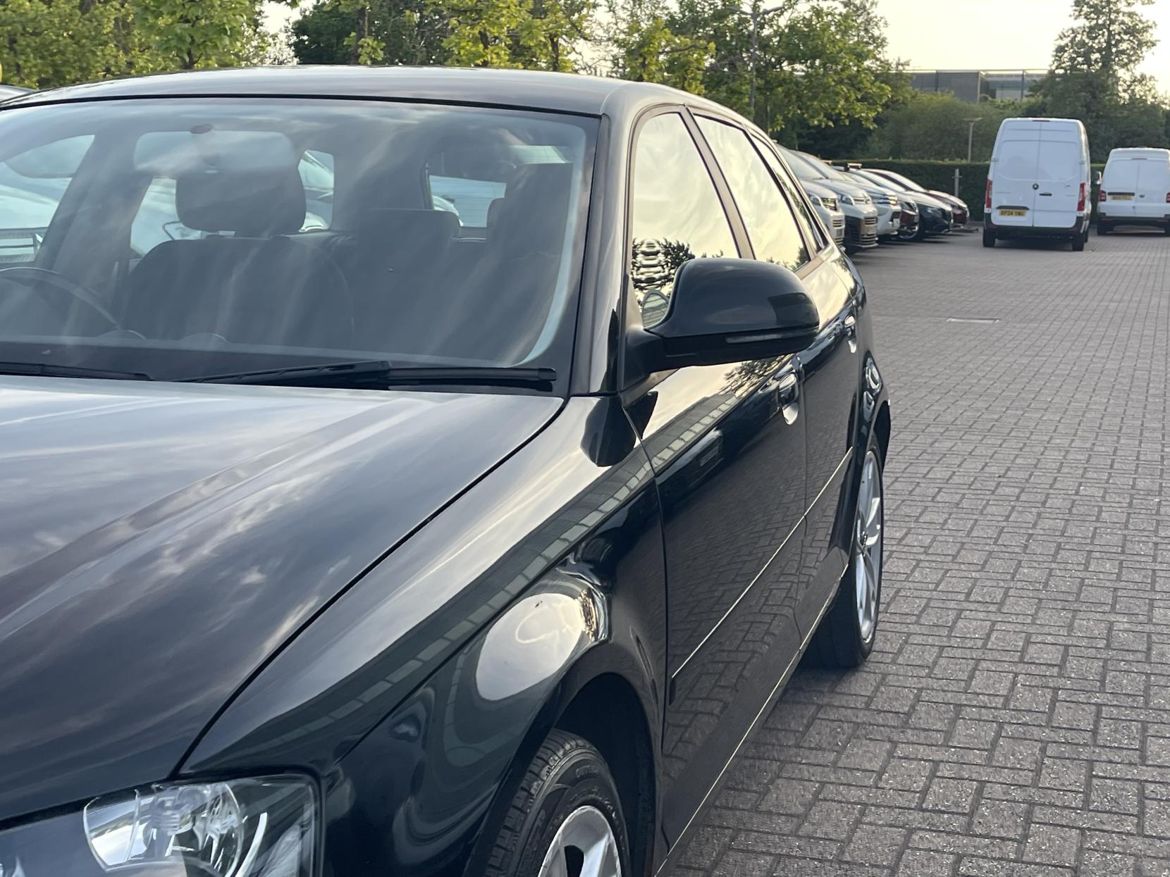 Audi A3 1.6 Sport Sportback 5dr Petrol Manual Euro 4 (102 ps)