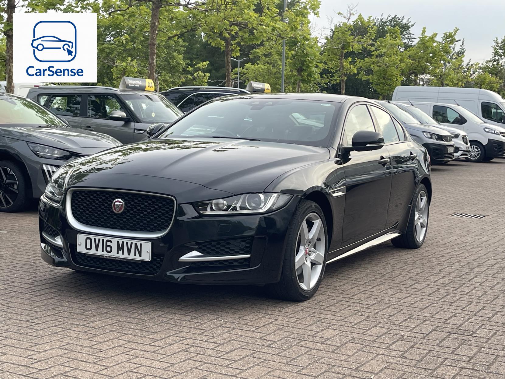 Jaguar XE 2.0d R-Sport Saloon 4dr Diesel Auto AWD Euro 6 (s/s) (180 ps)