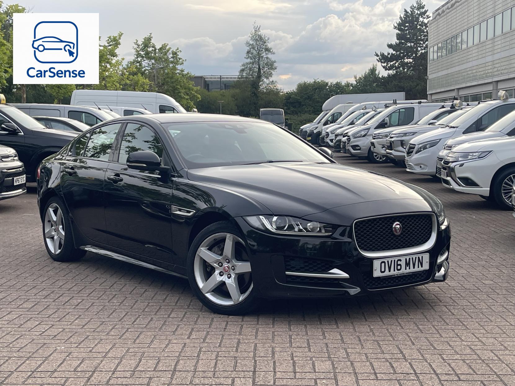 Jaguar XE 2.0d R-Sport Saloon 4dr Diesel Auto AWD Euro 6 (s/s) (180 ps)