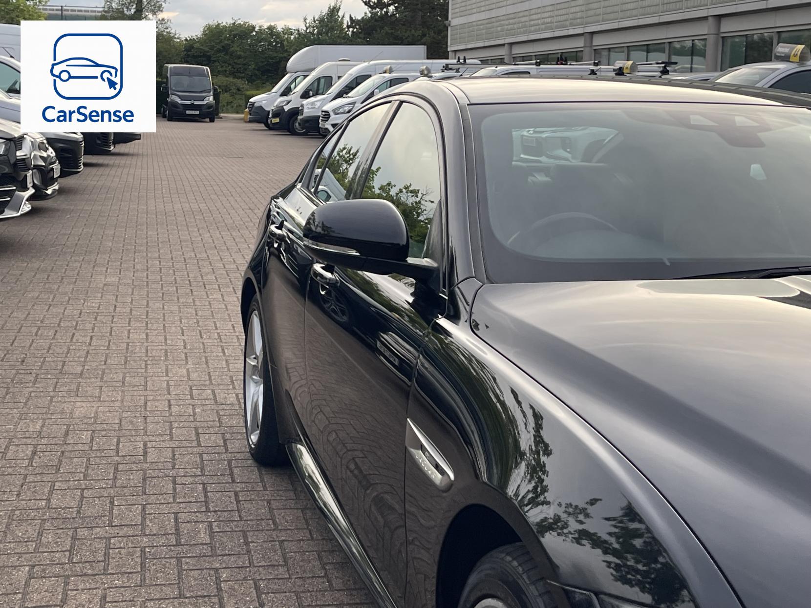 Jaguar XE 2.0d R-Sport Saloon 4dr Diesel Auto AWD Euro 6 (s/s) (180 ps)