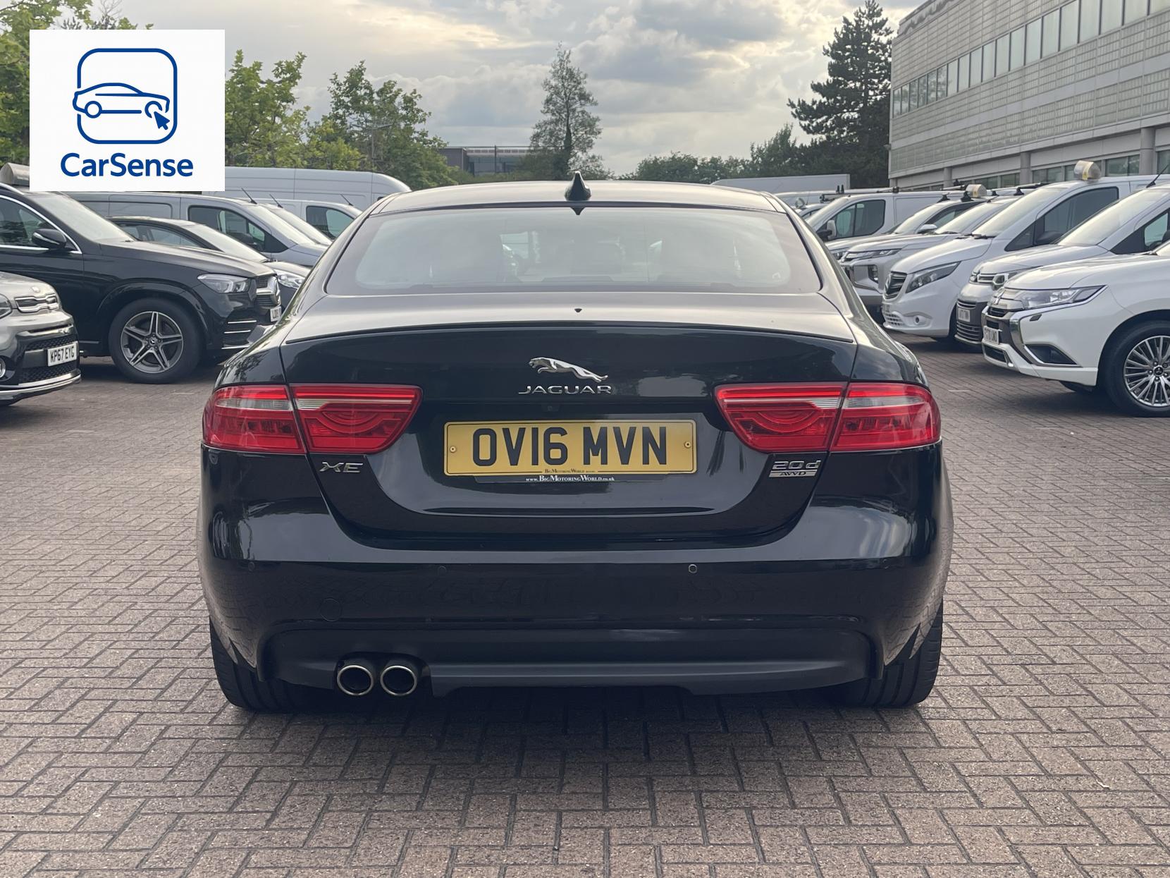 Jaguar XE 2.0d R-Sport Saloon 4dr Diesel Auto AWD Euro 6 (s/s) (180 ps)