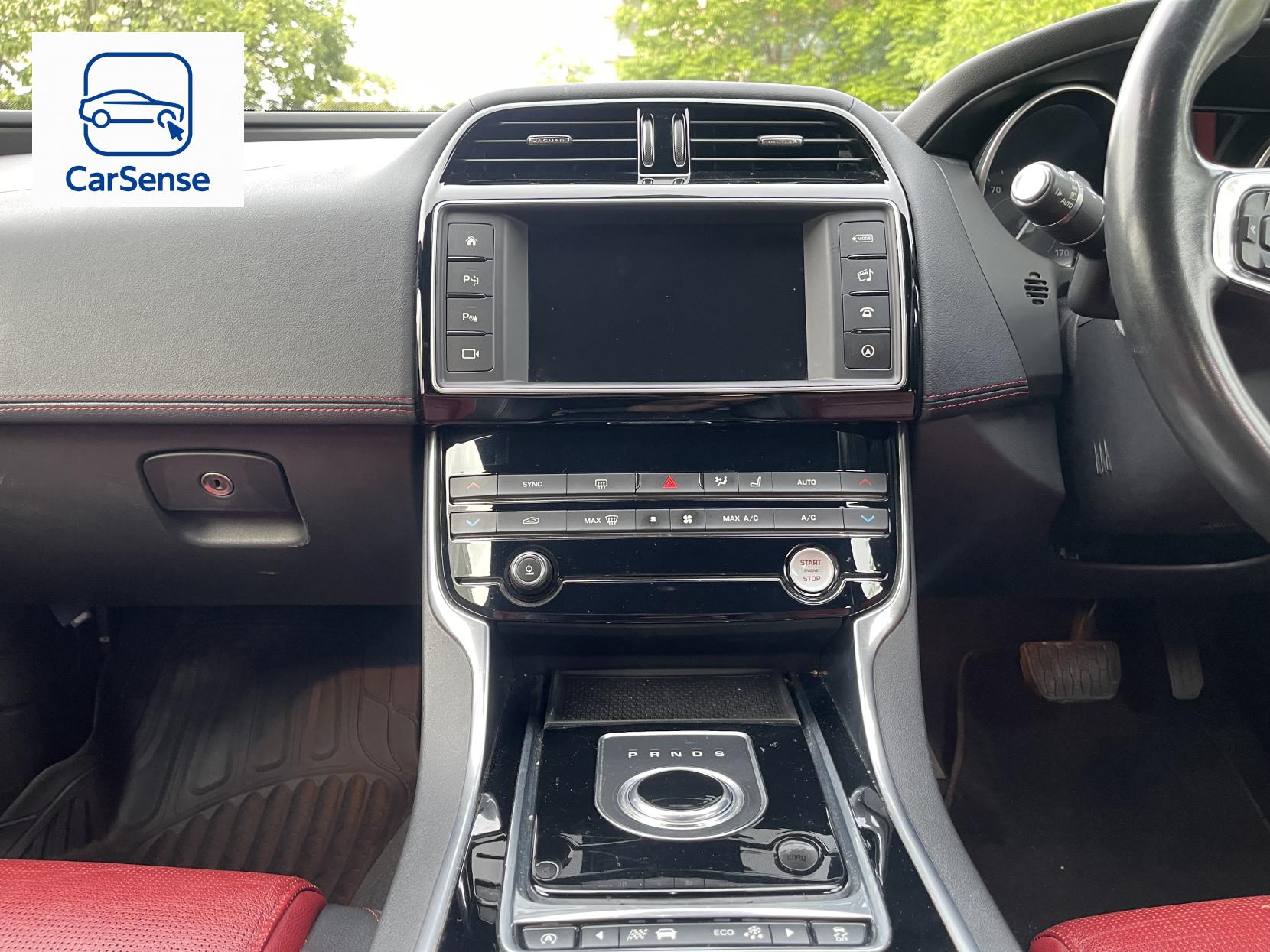 Jaguar XE 2.0d R-Sport Saloon 4dr Diesel Auto AWD Euro 6 (s/s) (180 ps)