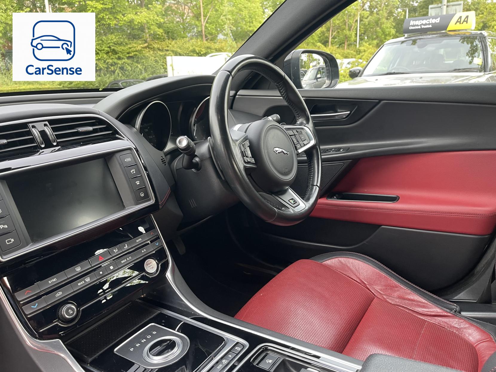 Jaguar XE 2.0d R-Sport Saloon 4dr Diesel Auto AWD Euro 6 (s/s) (180 ps)