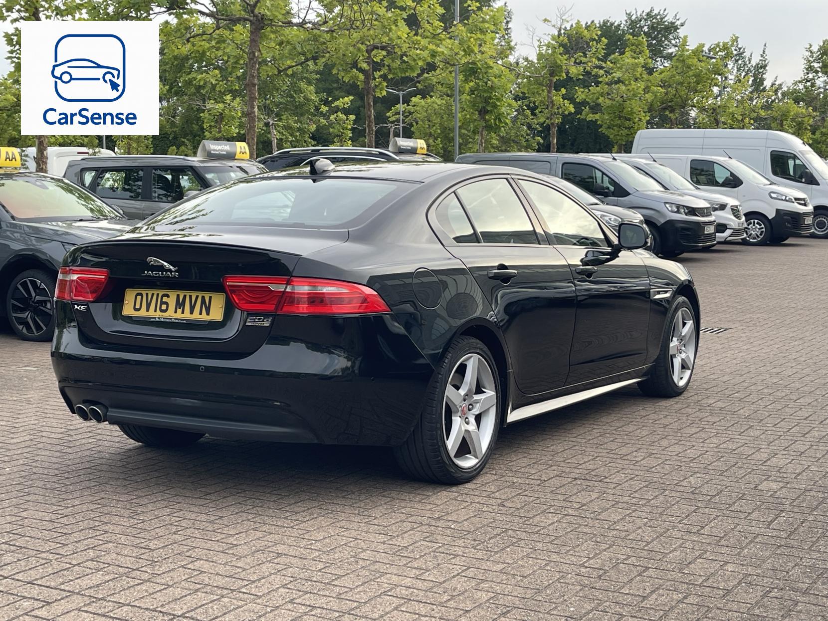 Jaguar XE 2.0d R-Sport Saloon 4dr Diesel Auto AWD Euro 6 (s/s) (180 ps)