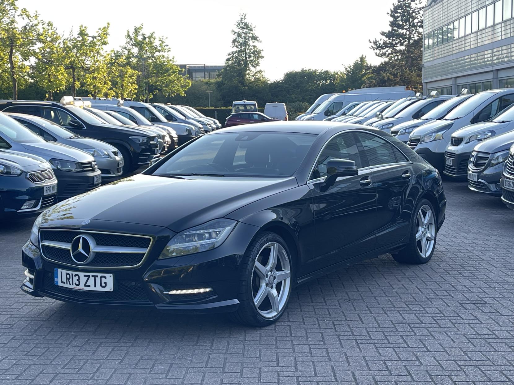 Mercedes-Benz CLS 2.1 CLS250 CDI BlueEfficiency AMG Sport Coupe 4dr Diesel G-Tronic+ Euro 5 (s/s) (204 ps)