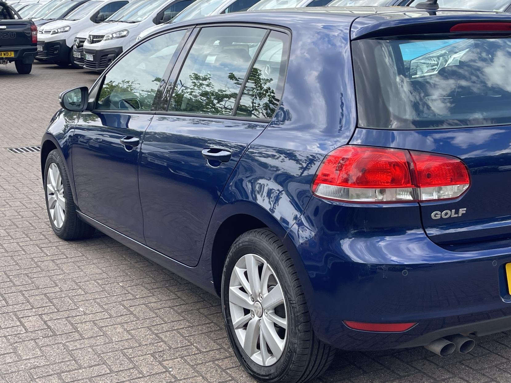 Volkswagen Golf 2.0 TDI SE Hatchback 5dr Diesel DSG Euro 5 (140 ps)