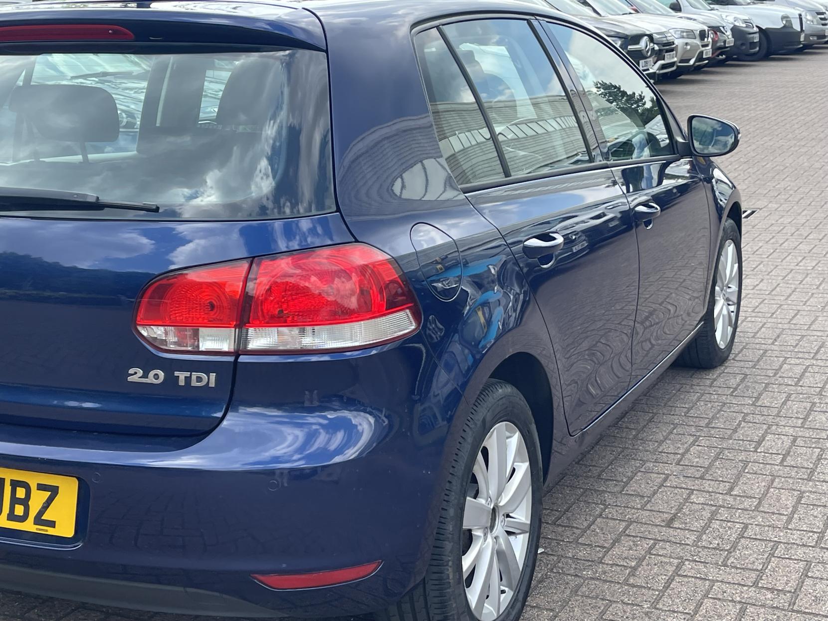 Volkswagen Golf 2.0 TDI SE Hatchback 5dr Diesel DSG Euro 5 (140 ps)