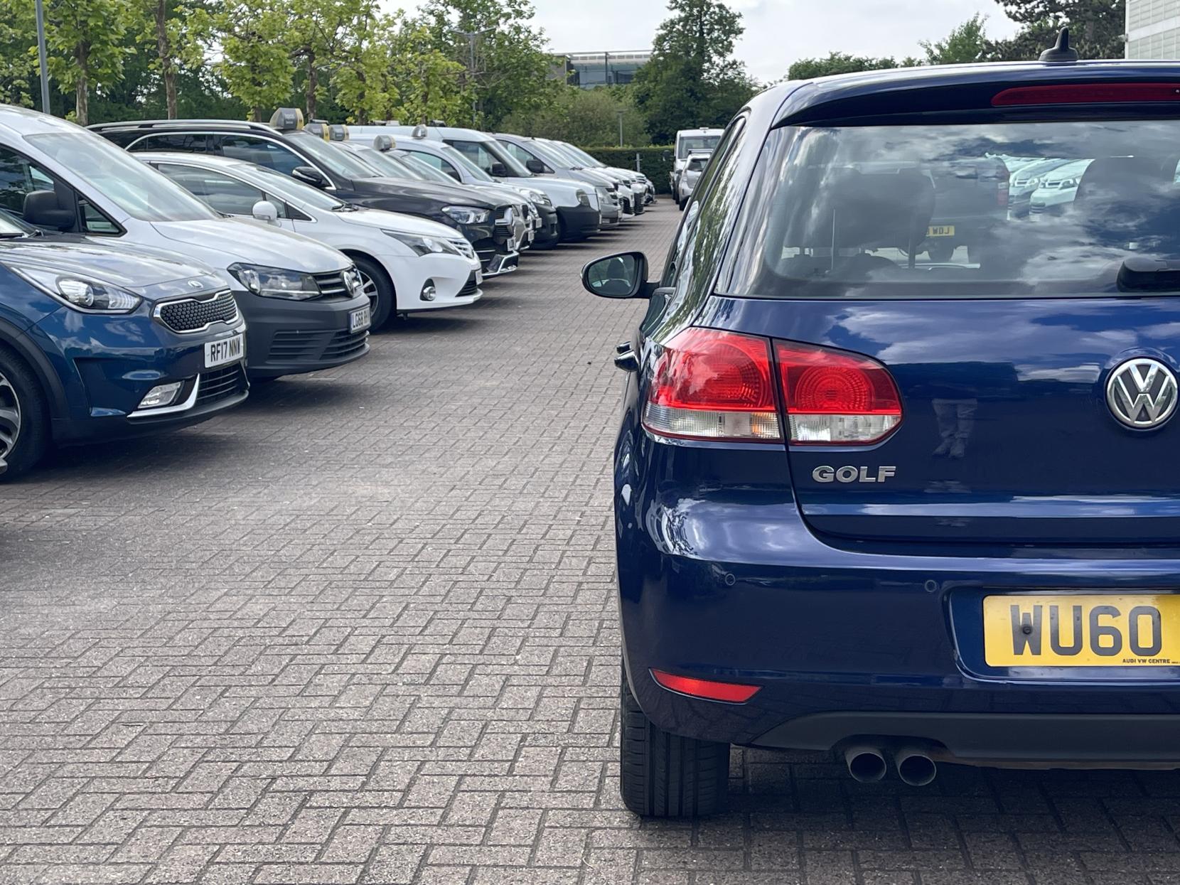 Volkswagen Golf 2.0 TDI SE Hatchback 5dr Diesel DSG Euro 5 (140 ps)