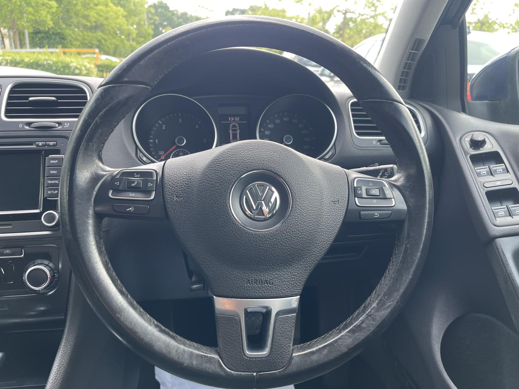 Volkswagen Golf 2.0 TDI SE Hatchback 5dr Diesel DSG Euro 5 (140 ps)