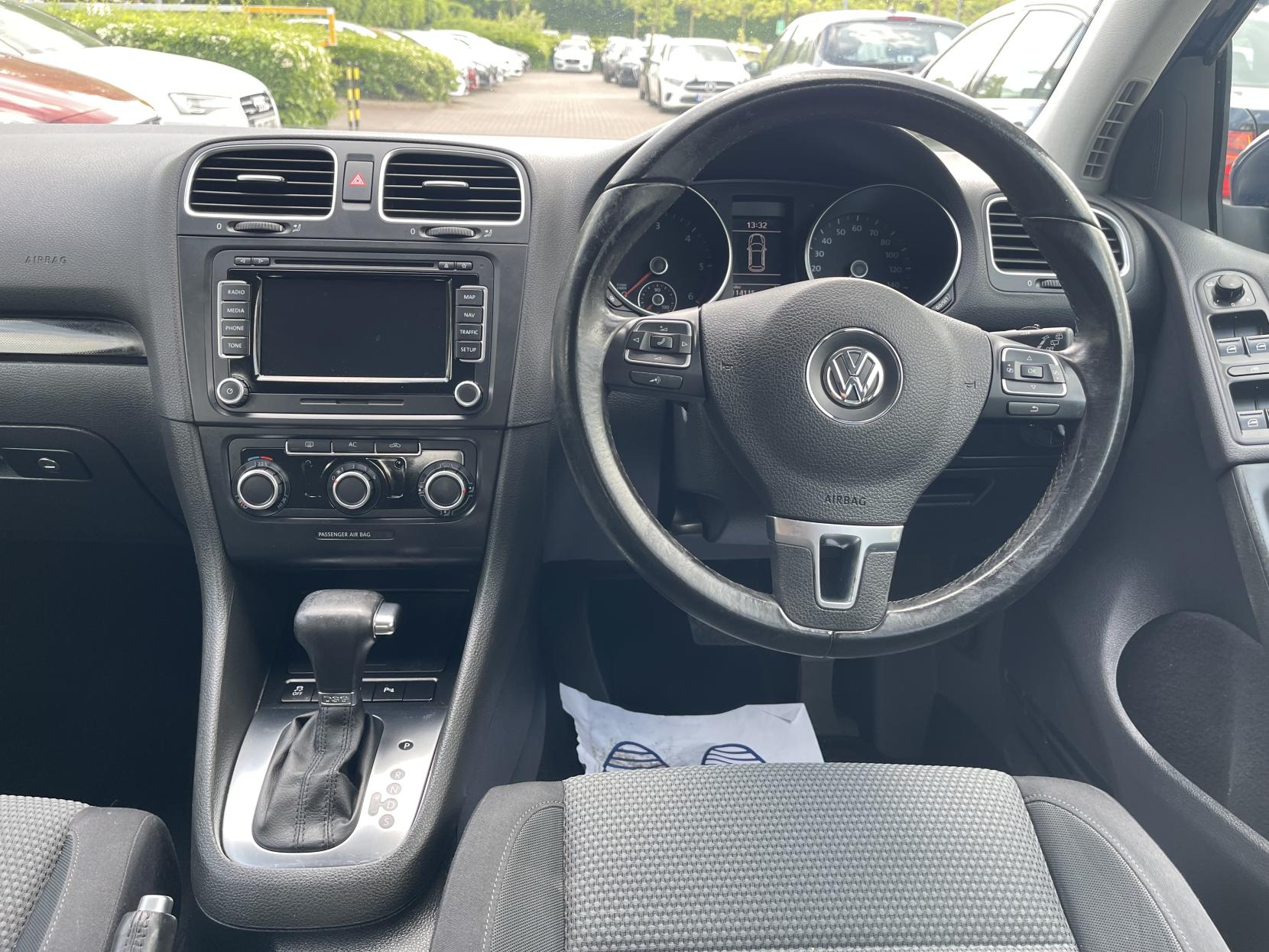 Volkswagen Golf 2.0 TDI SE Hatchback 5dr Diesel DSG Euro 5 (140 ps)
