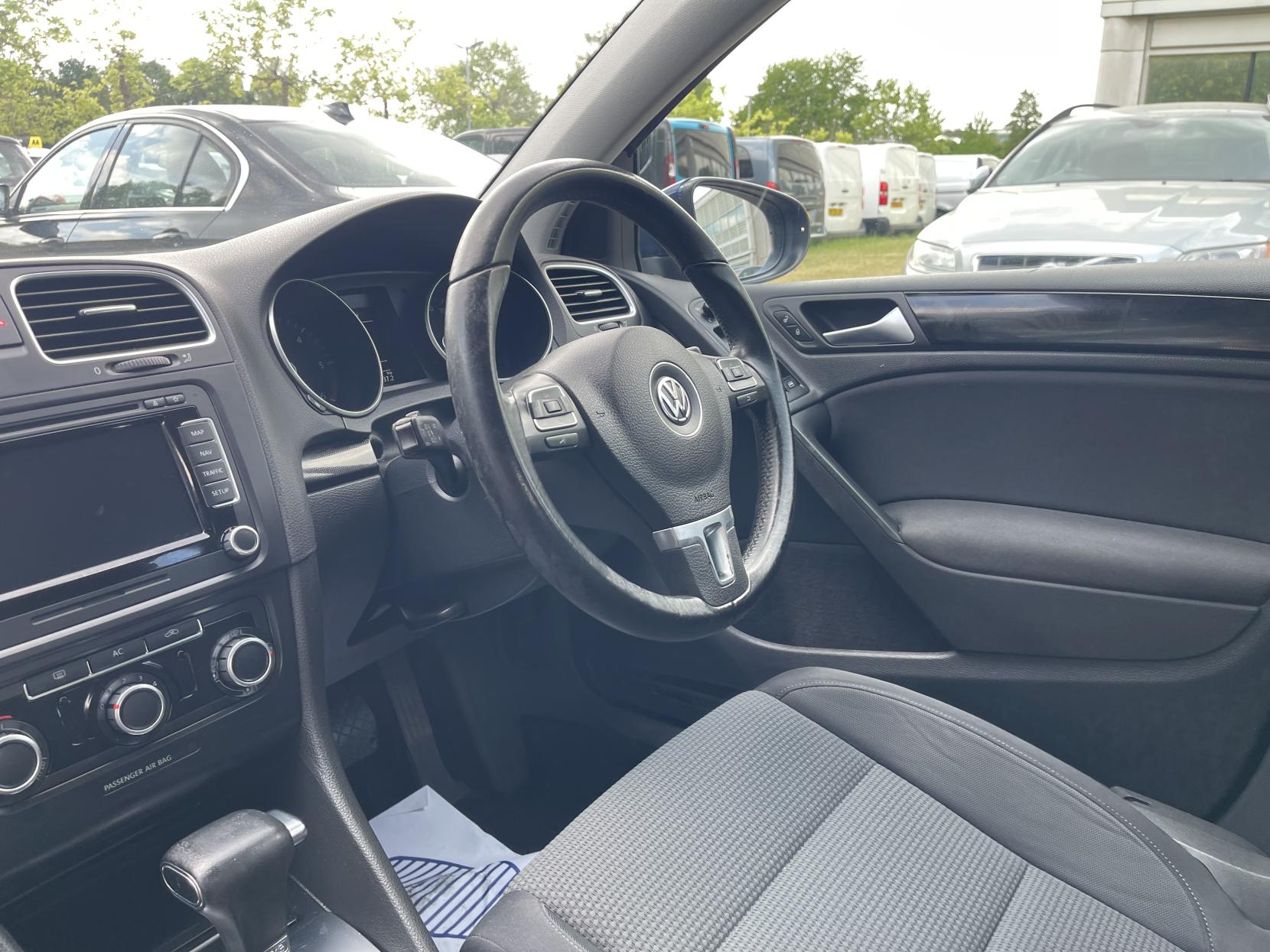 Volkswagen Golf 2.0 TDI SE Hatchback 5dr Diesel DSG Euro 5 (140 ps)