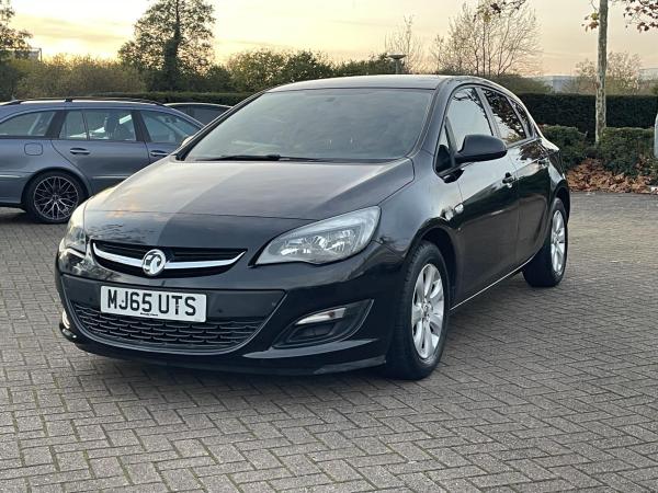 Vauxhall Astra 1.4i Design Hatchback 5dr Petrol Manual Euro 6 (100 ps)